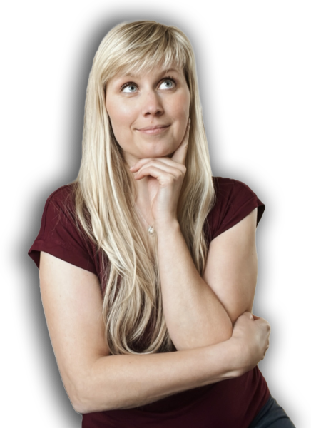 milá blondýnka, která se dívá nahoru a pod bradou má podloženou ruku